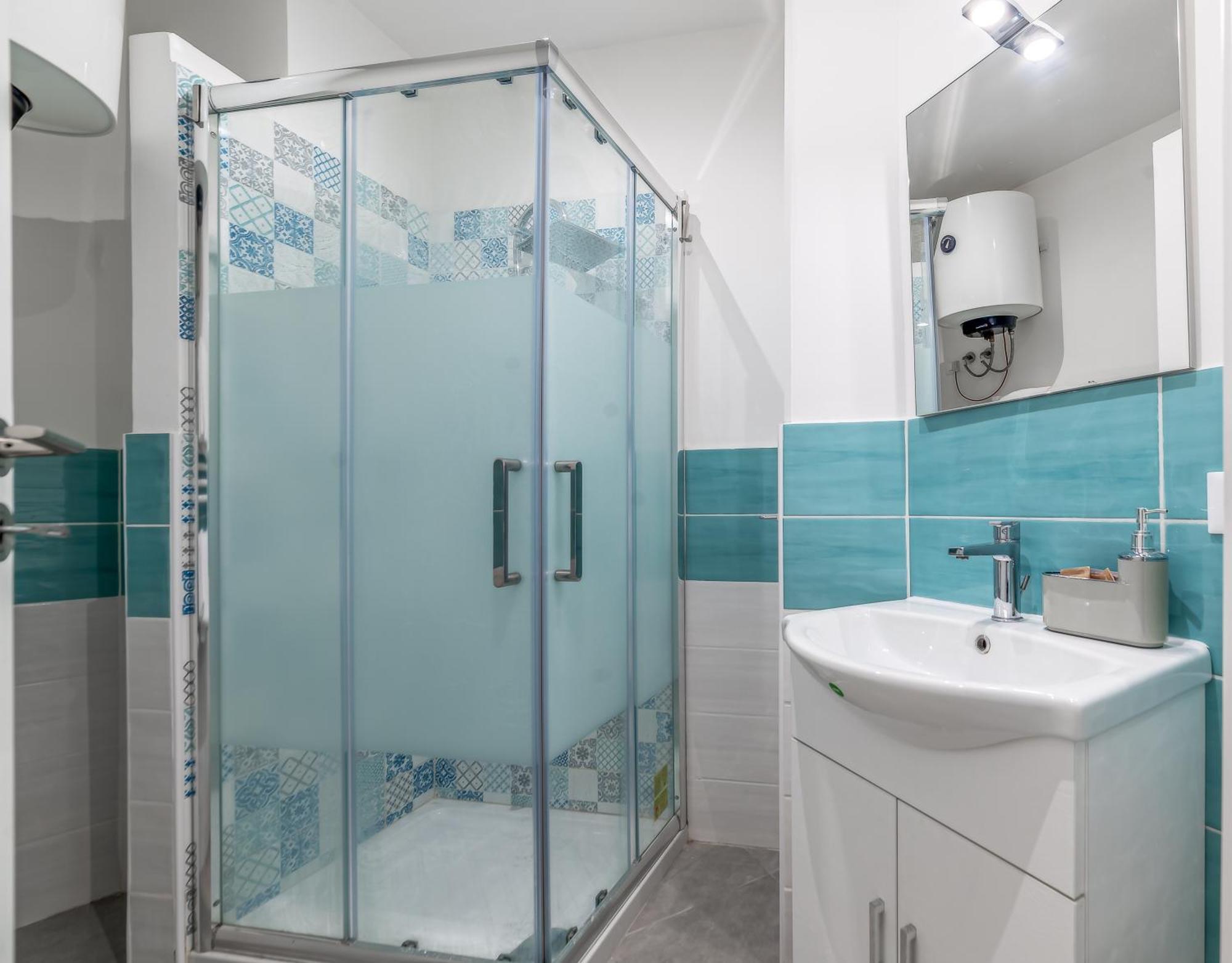 Cozy Enna Rooms - Metro Re Di Roma Екстер'єр фото