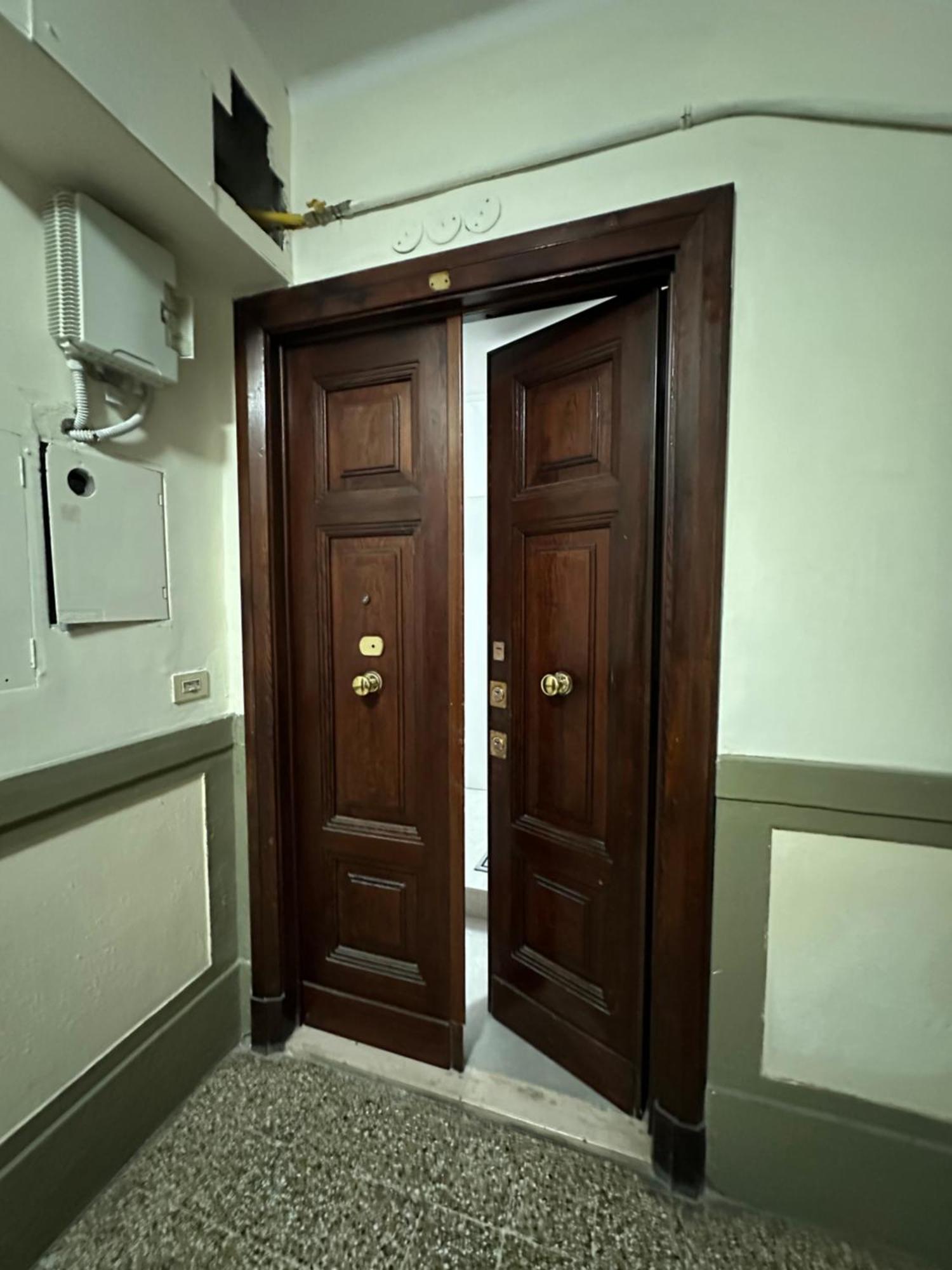 Cozy Enna Rooms - Metro Re Di Roma Екстер'єр фото