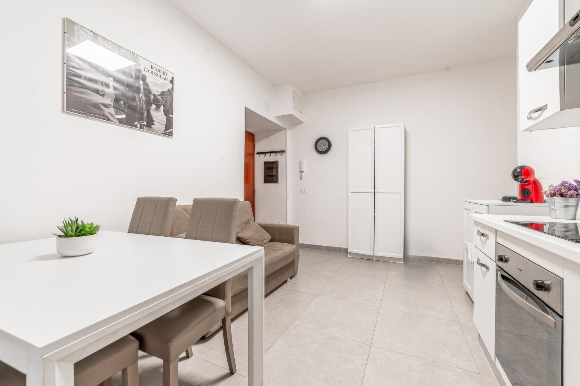 Cozy Enna Rooms - Metro Re Di Roma Екстер'єр фото